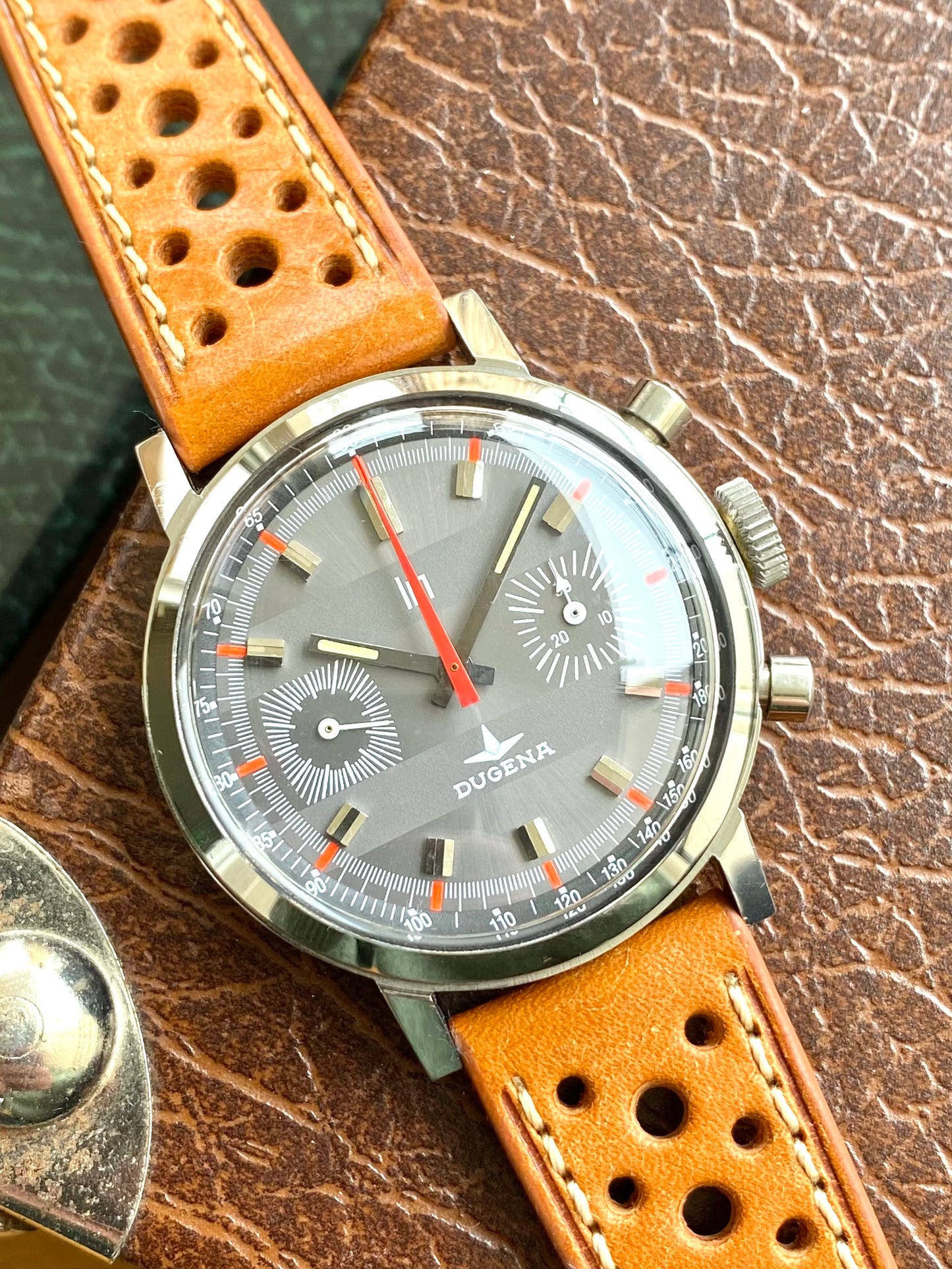 LIP x Dugena Chronographe Montre Vintage Mécanique France - Valjoux 7733 - Double Signature - 1970