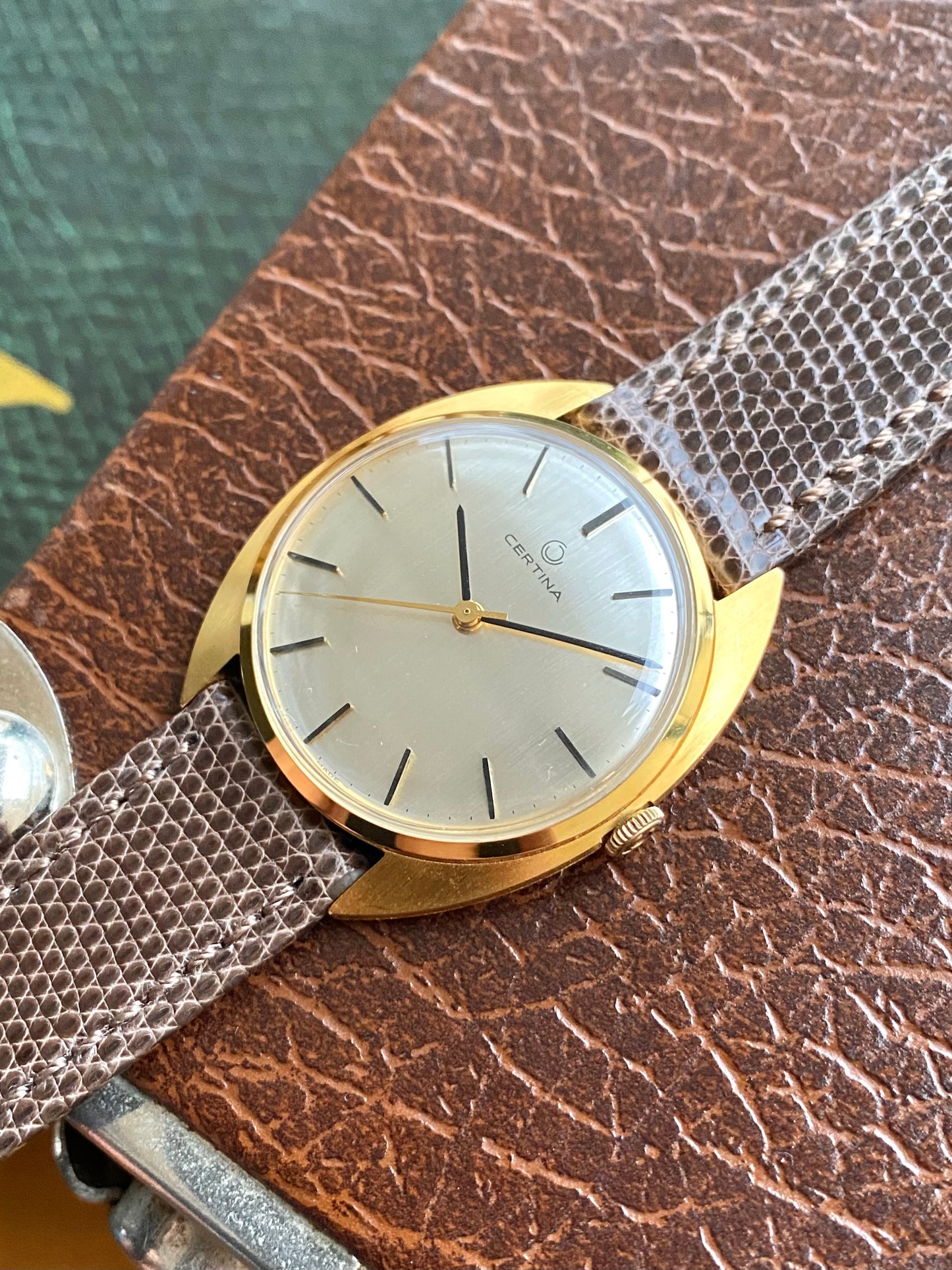 Certina NOS Neuve de Stock 23-36 Montre Vintage Mécanique Plaqué Or 1960