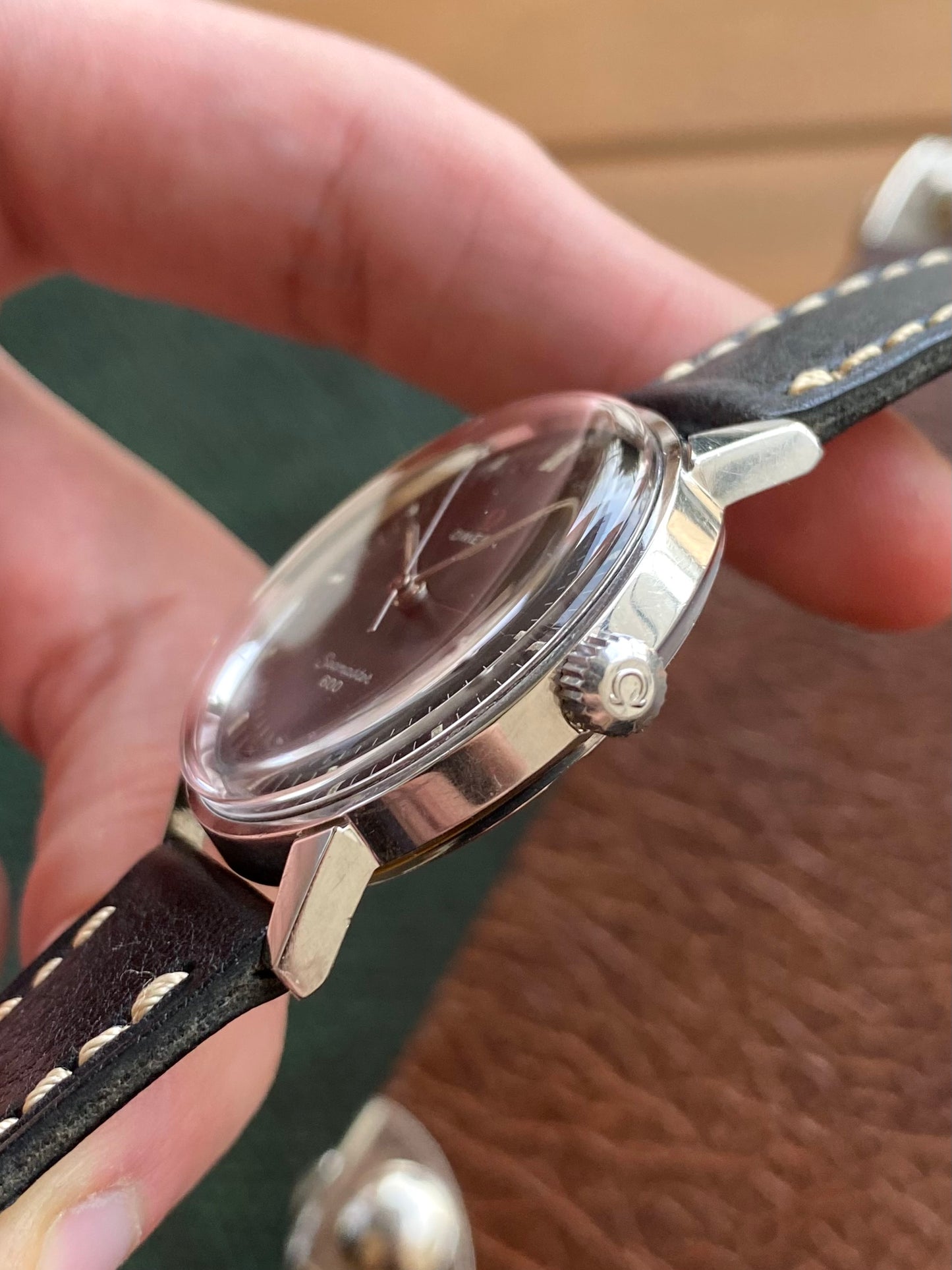 Omega Seamaster 600 TECHNIC - Ref. 135.011 Cal. 601 - Montre Vintage Mécanique Rouge & Noir 1965