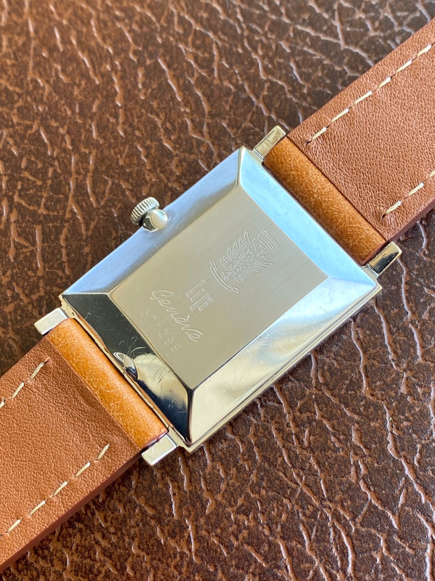 LIP Genève Montre Vintage Mécanique Boîtier Rectangle - Chiffres Romains - RC193 - 1960