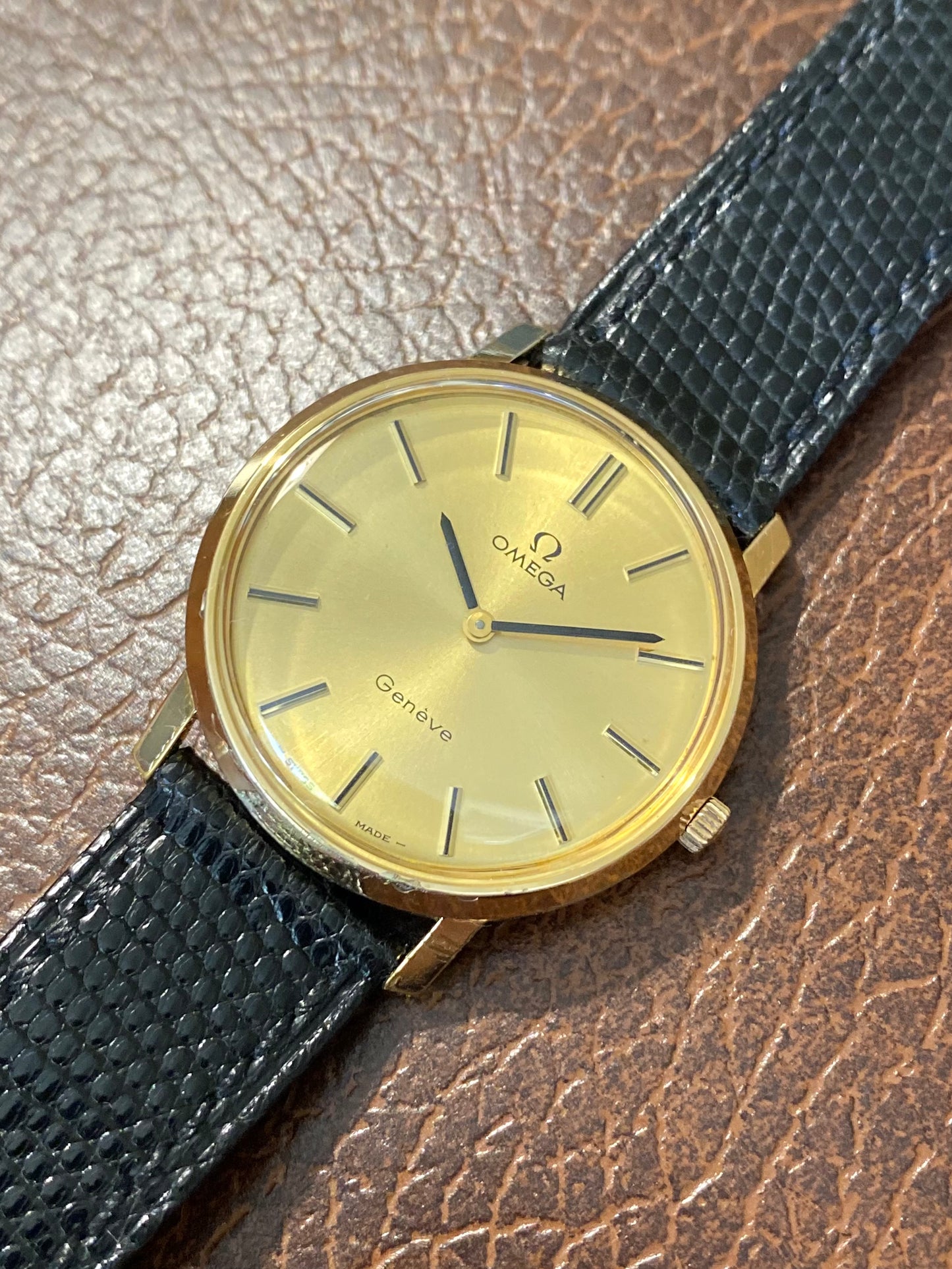 Omega Genève Montre Vintage Mécanique Plaqué Or 111.0106 Cal.625