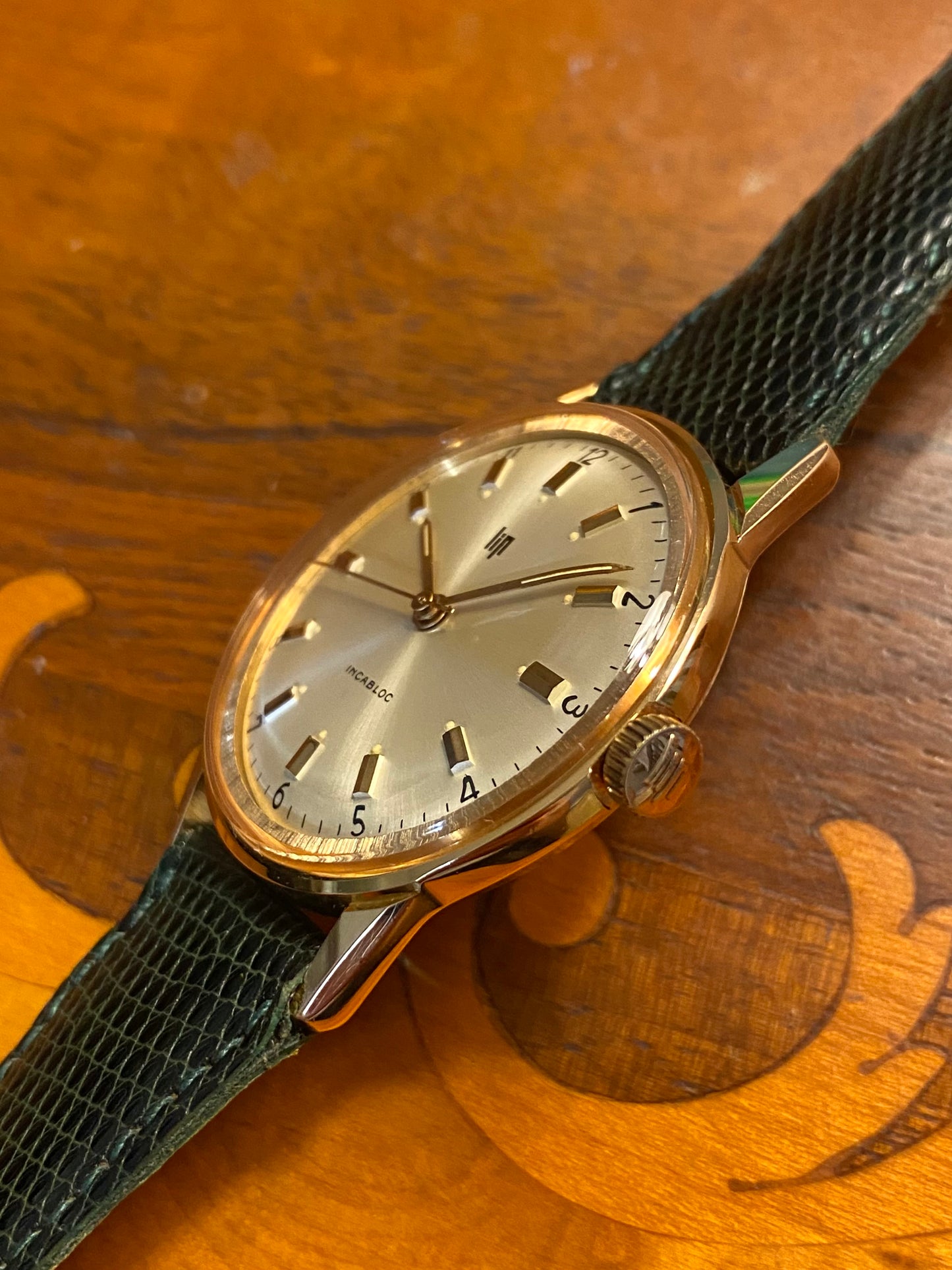 LIP Montre Vintage Mécanique Cal. R136f Plaqué Or 1960