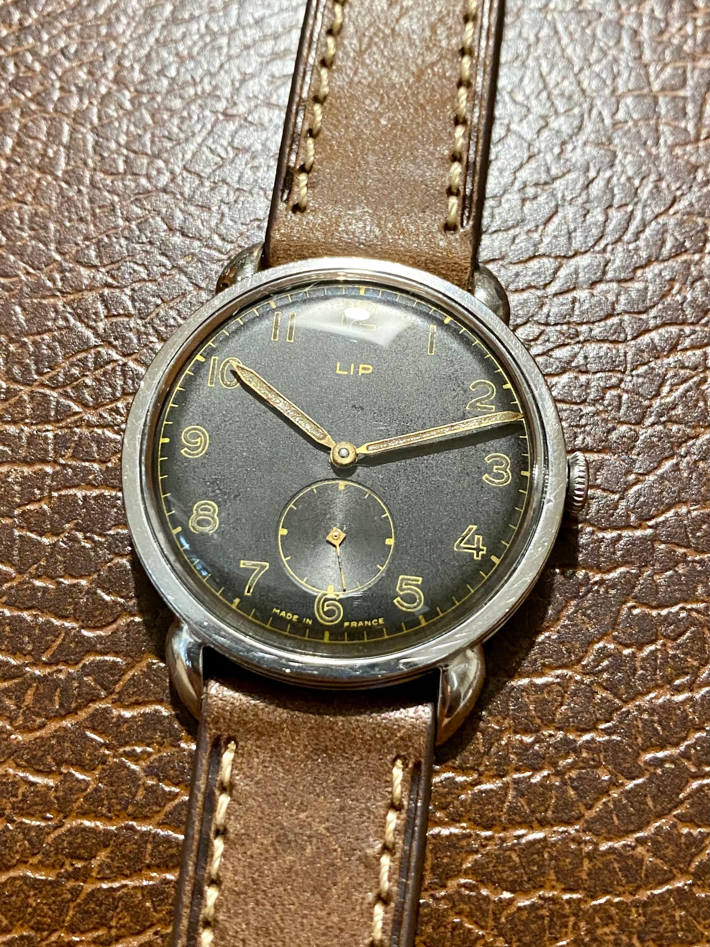 LIP Montre Vintage Mécanique Cal.R25 Français Cadran Noir 1950