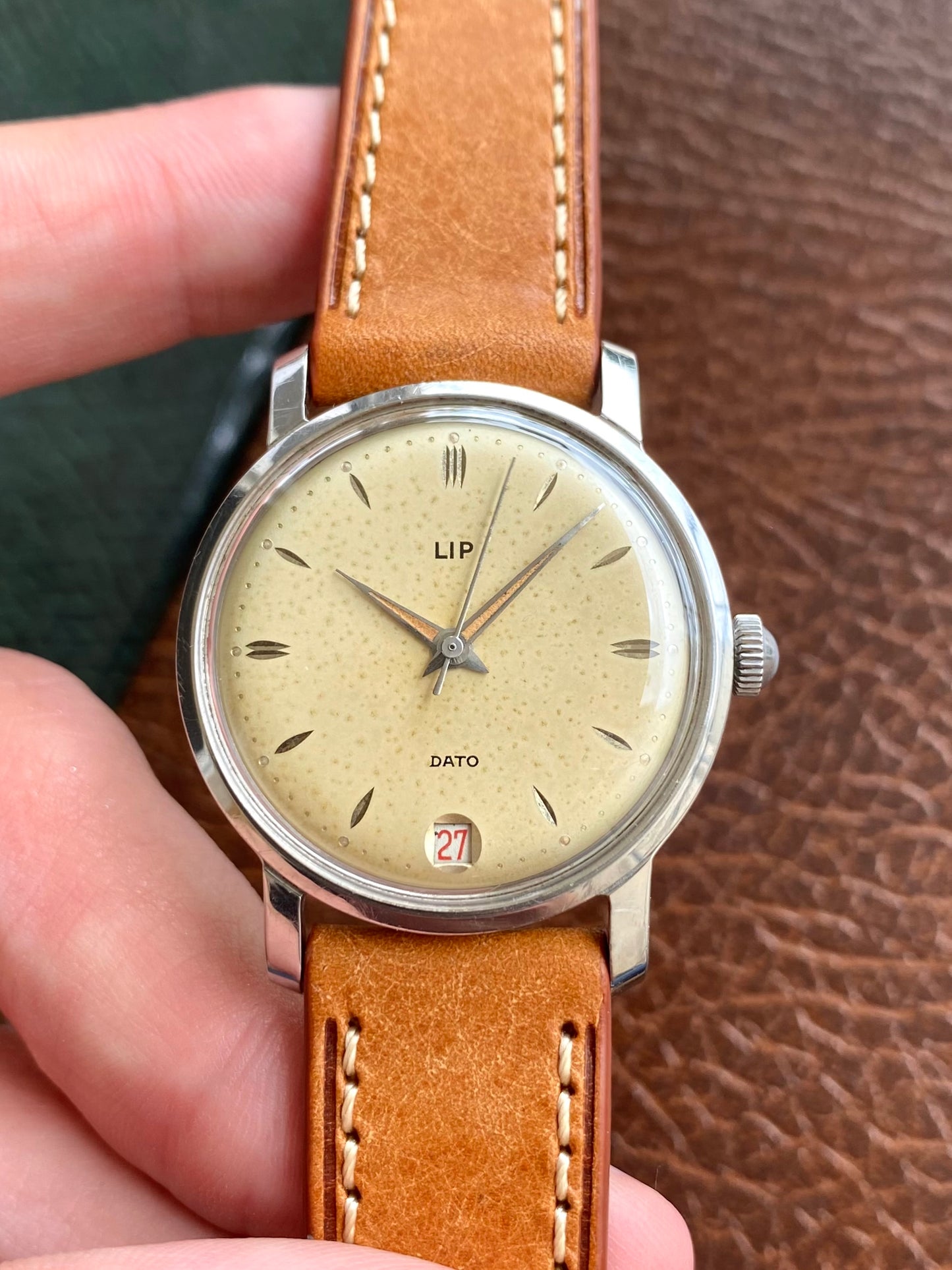 LIP Dato R23 - Montre Vintage France - Mécanique Acier Patinée 1960