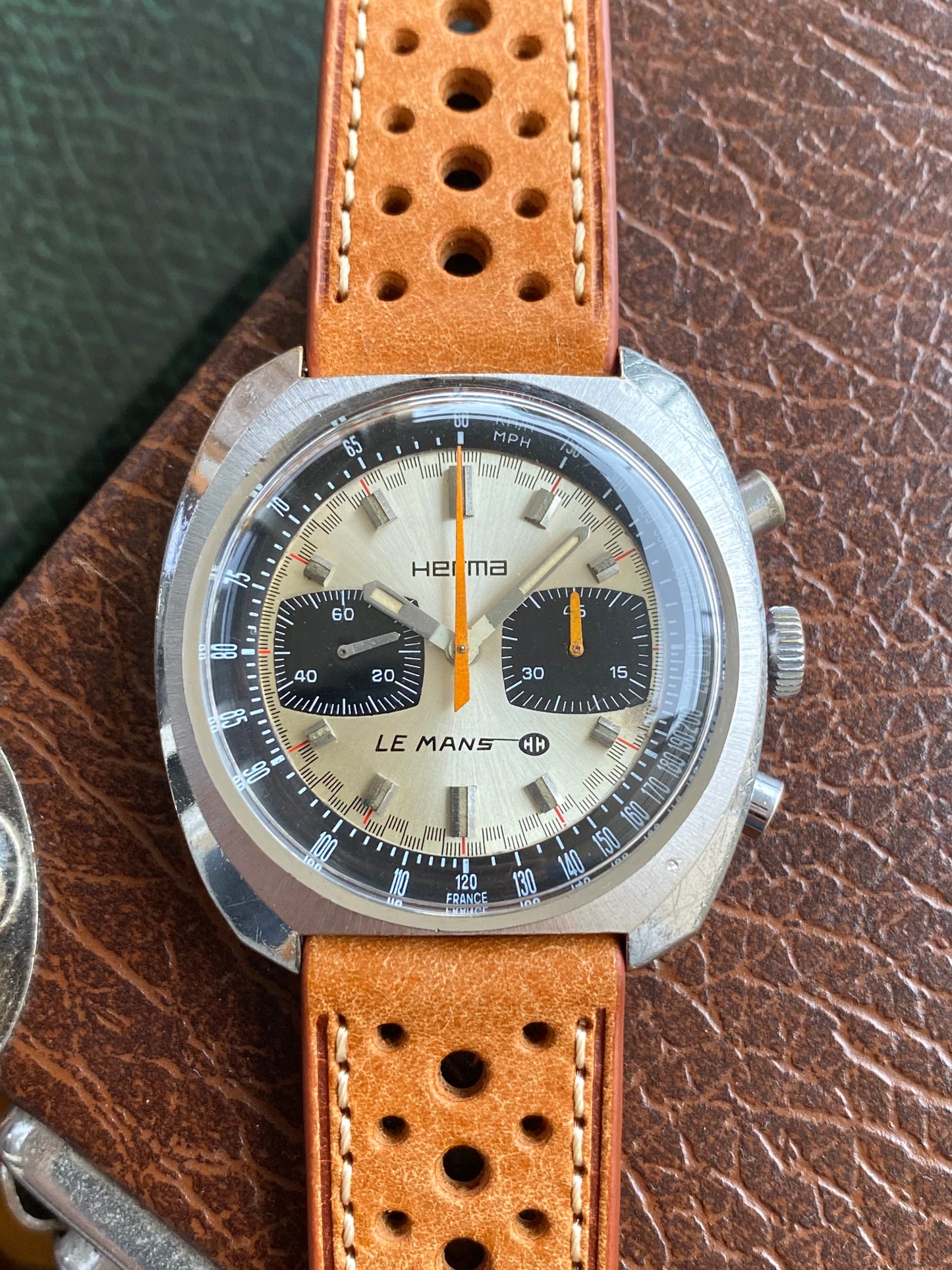 Herma Le Mans - Montre Vintage France 24h Course Automobile Racing Chronographe Valjoux 7733 - 1970