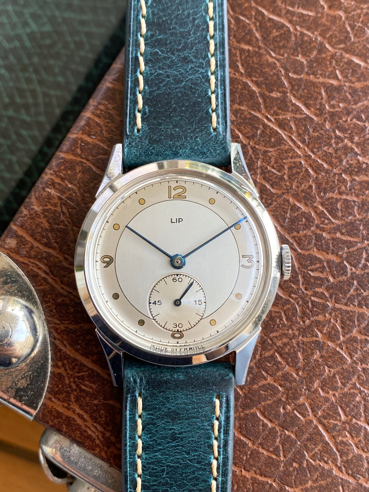 LIP R25 Made In France NOS Neuve de Stock Montre Vintage Mécanique 1940