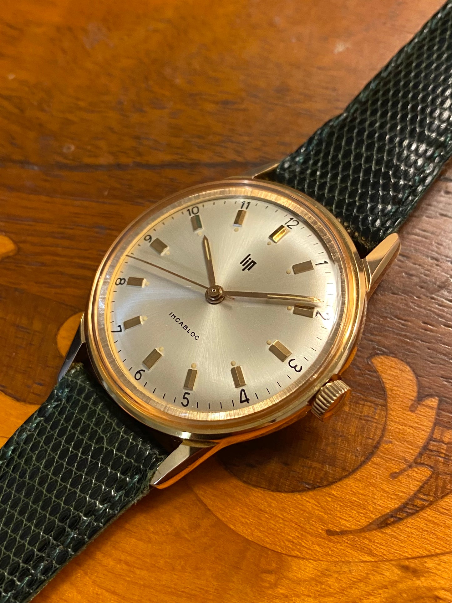 LIP Montre Vintage Mécanique Cal. R136f Plaqué Or 1960
