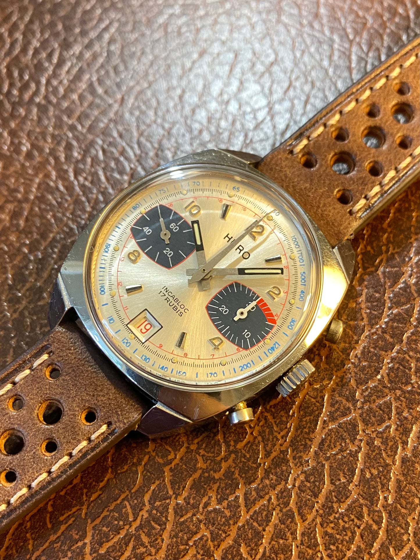 Hero Montre Chronographe Mécanique Valjoux 7734 - 1960