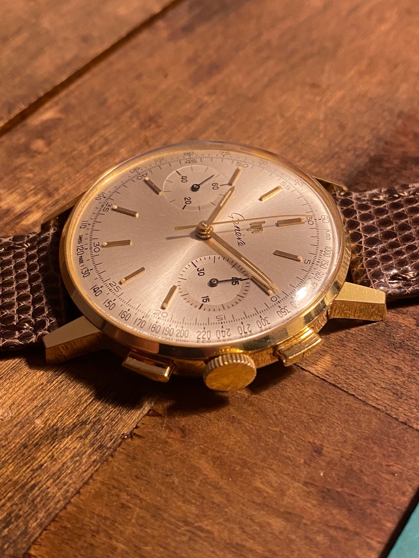 LIP Geneve Chronographe RCH830 Venus 188 Montre Vintage Mecanique 1960 L Heure Des Montres