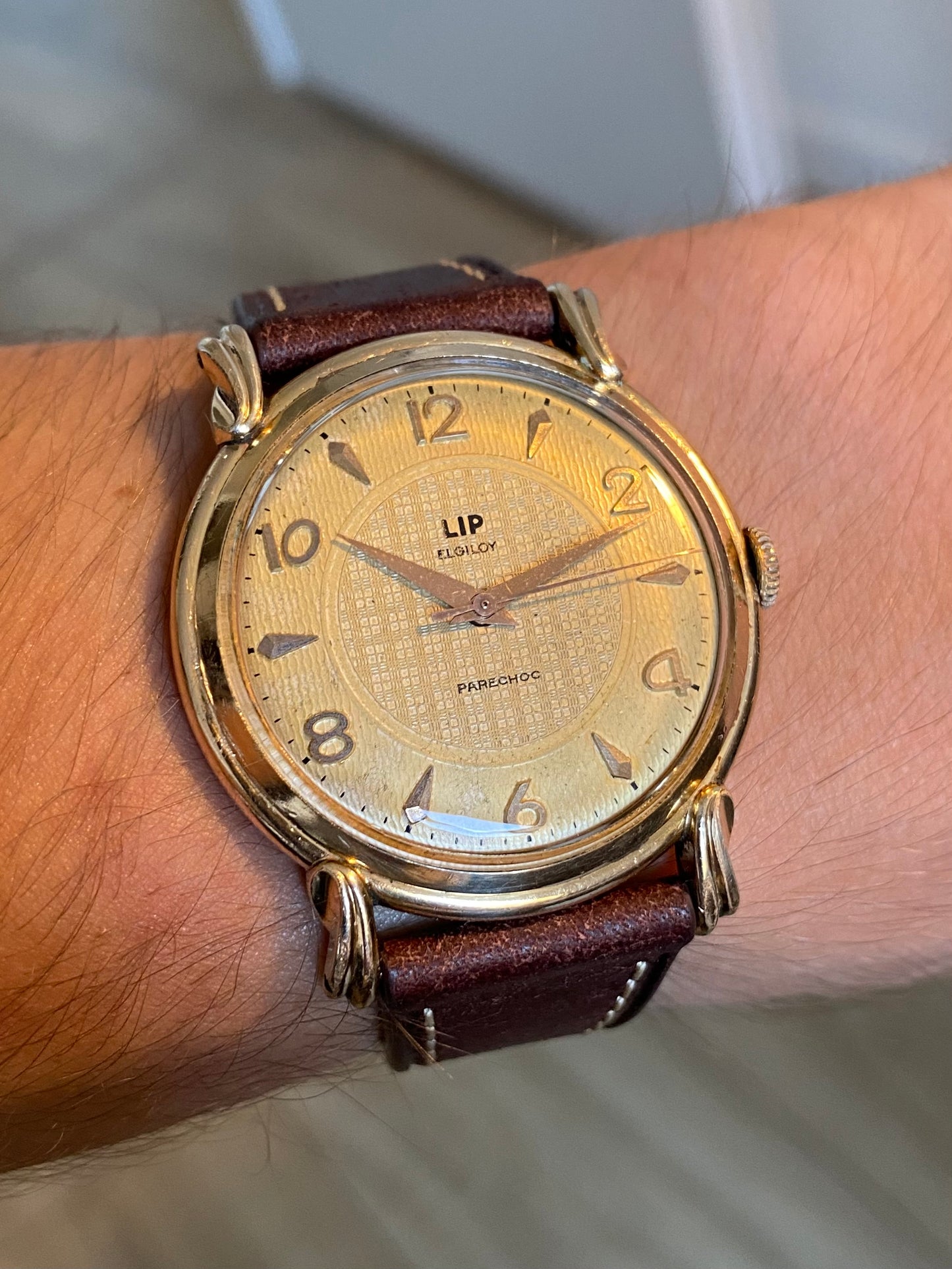 LIP Oversize "Jumbo" 37,7mm Elgiloy PareChoc R25 Montre Vintage Mécanique 1950
