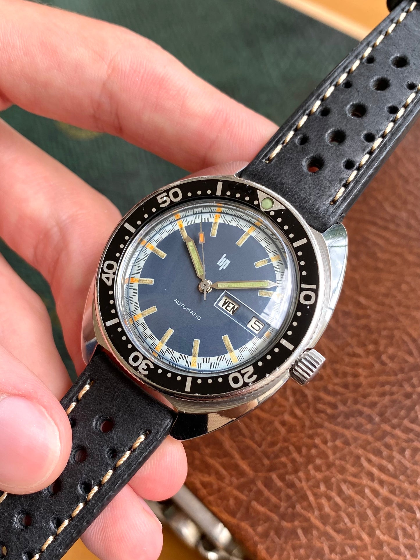 LIP France Automatic Diver Jour-Date - Montre Vintage Mécanique Plongée PUW1463 - 1960
