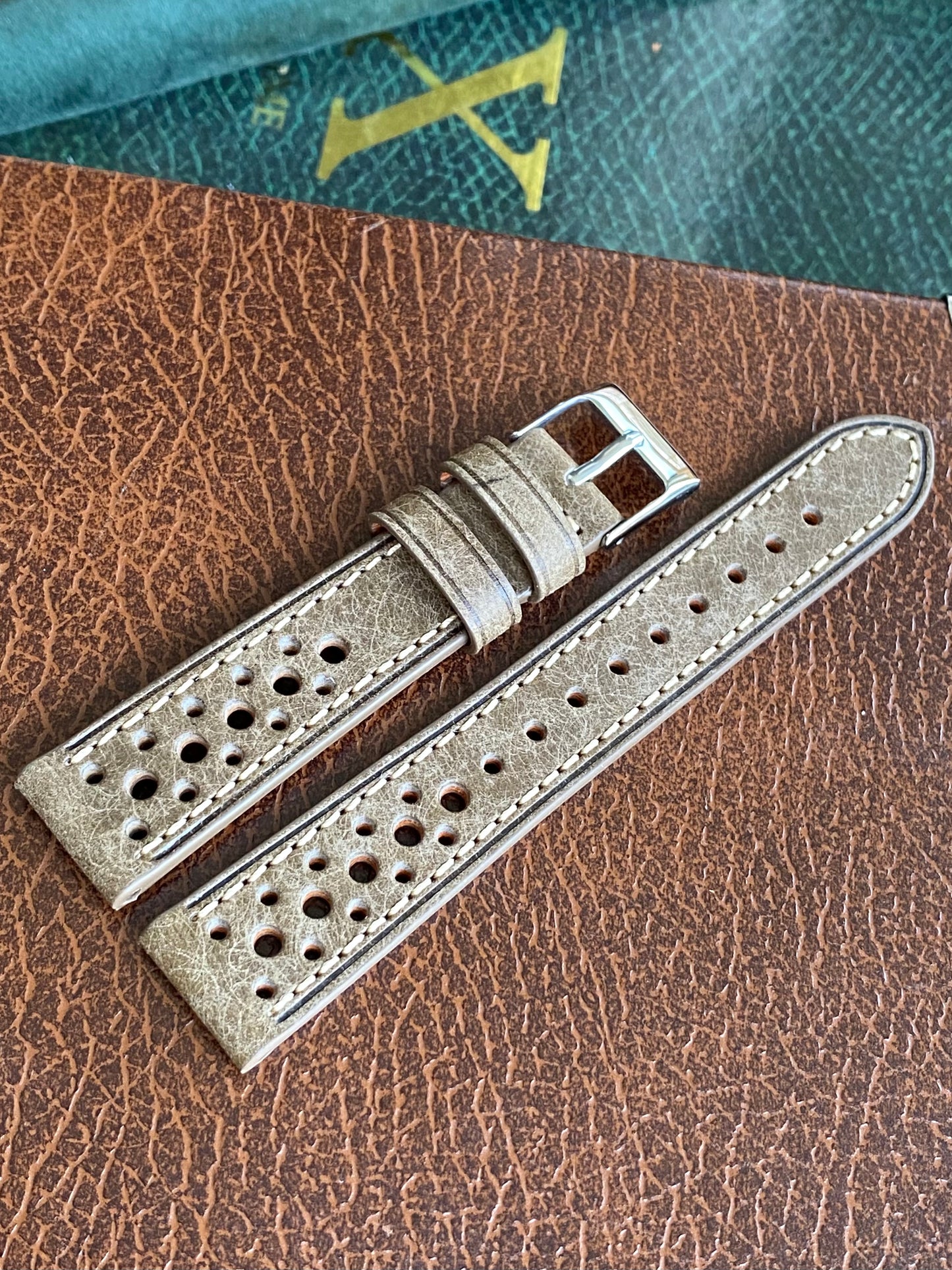 Bracelet de Montre Vintage - GRIS Rallye Sport 18mm - Cuir Véritable Ajouré