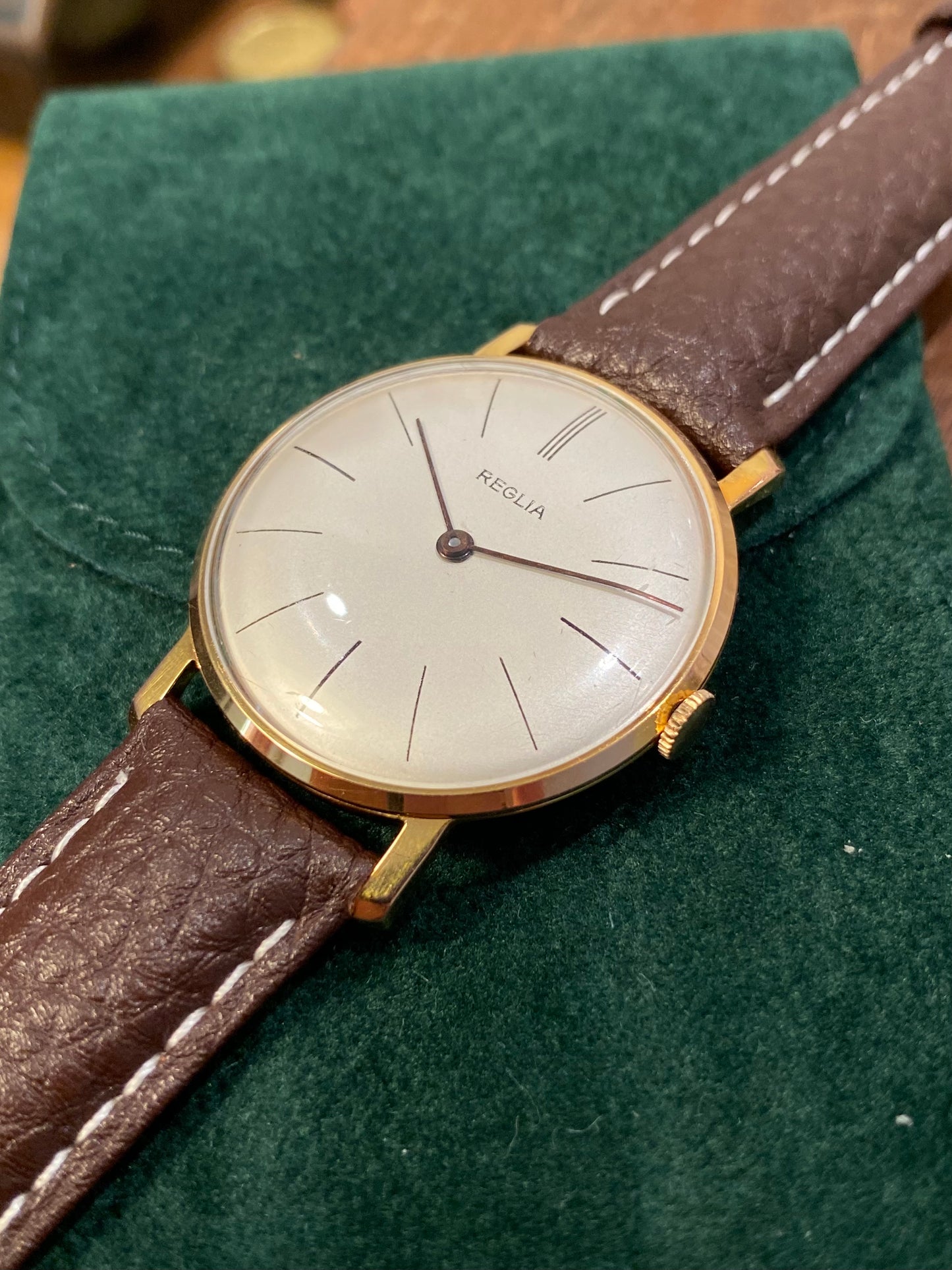 Reglia Extra Slim Montre Vintage Mécanique 1960