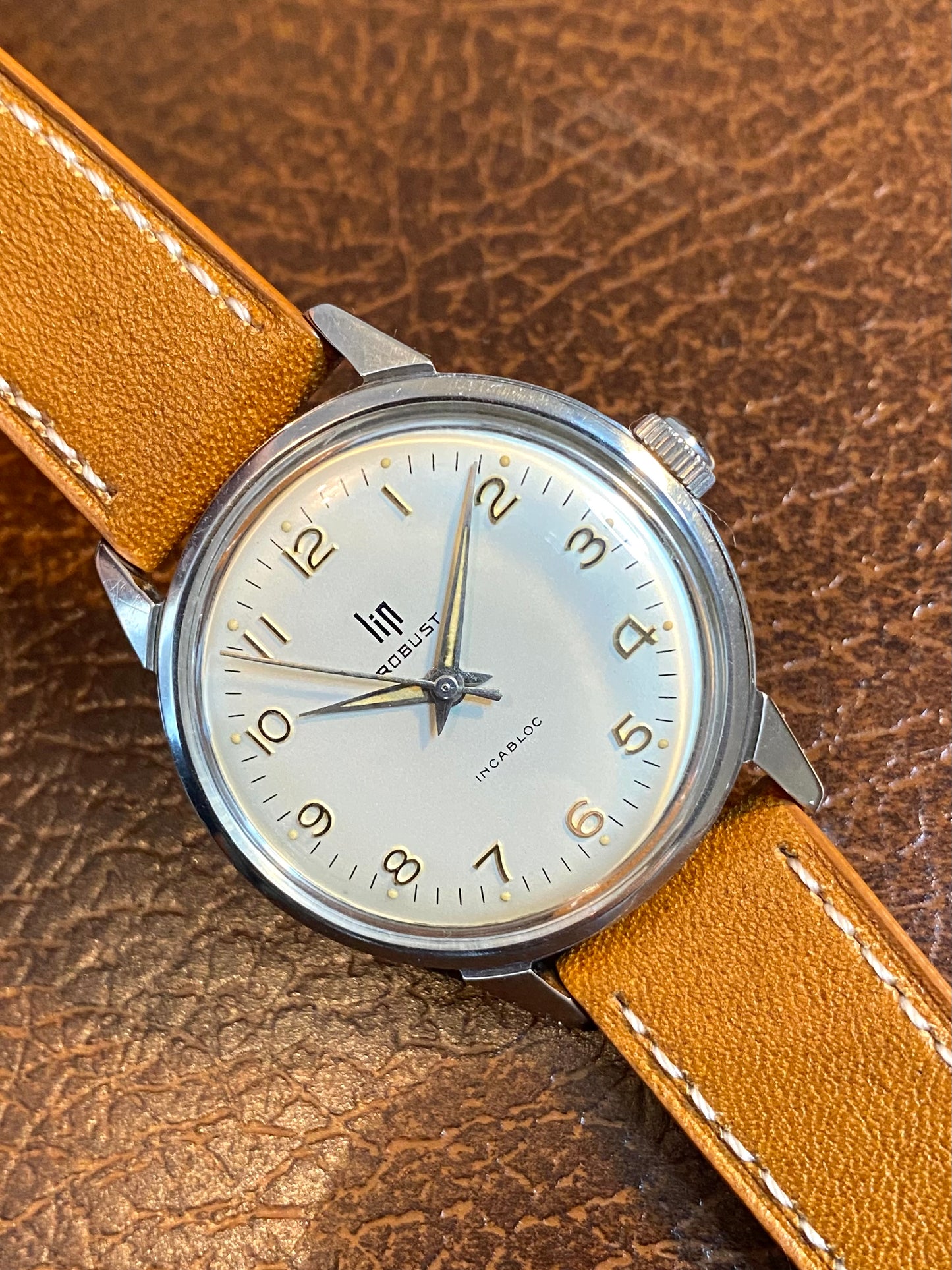 LIP Robust Besançon France - Montre Vintage Mécanique Acier R23 1960