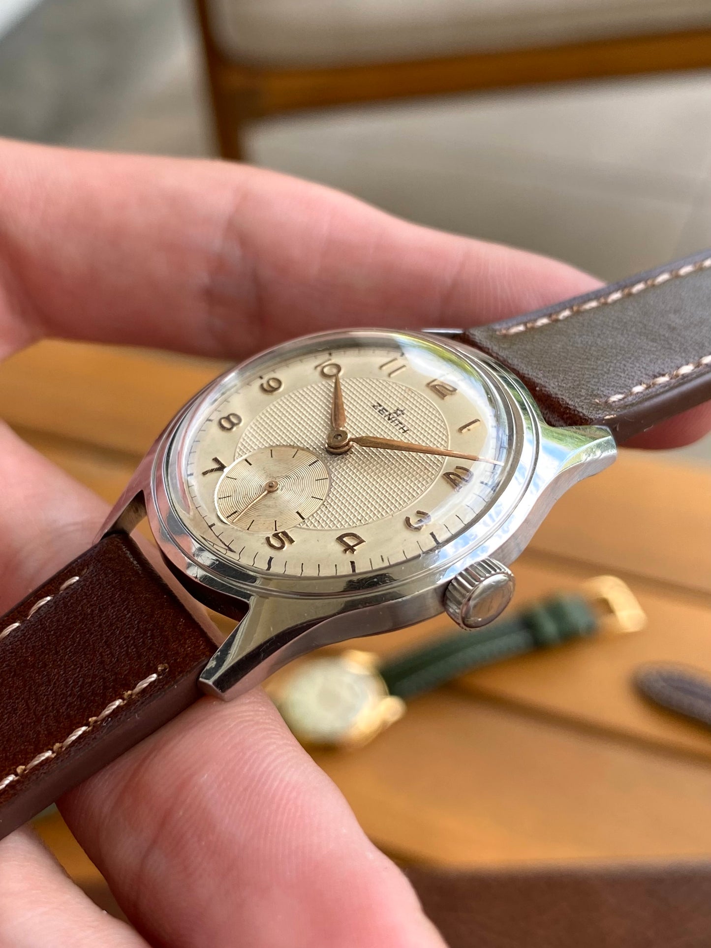 Zenith Montre Vintage Mécanique Cadran Guilloché Cal.106 - 1960