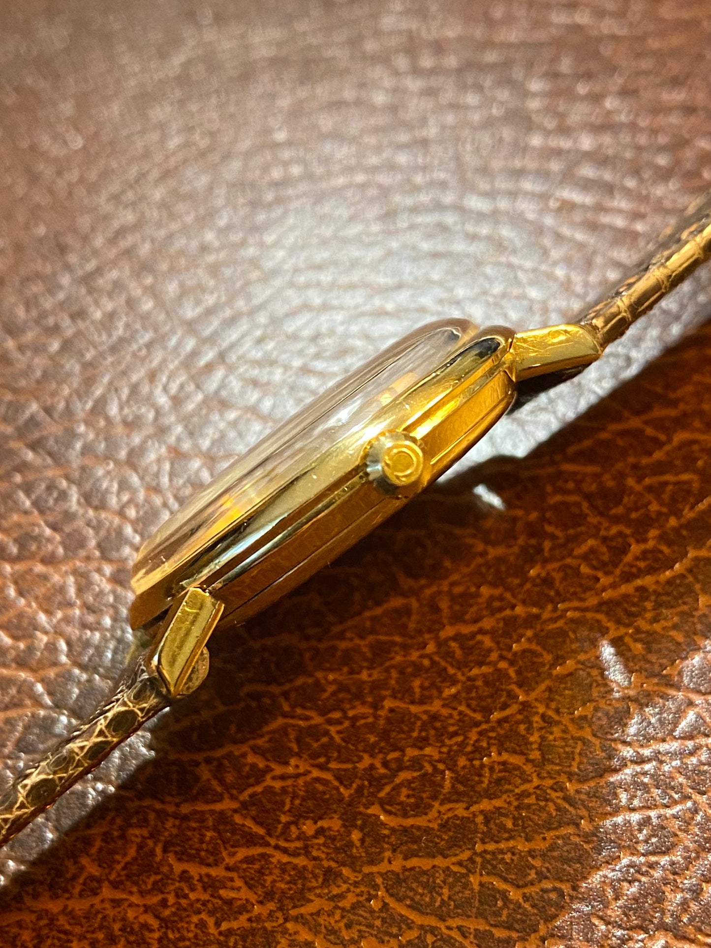 Omega 18K Or Jaune 750/1000 Montre Vintage Mécanique Cal.601 Réf.1031 - 1971