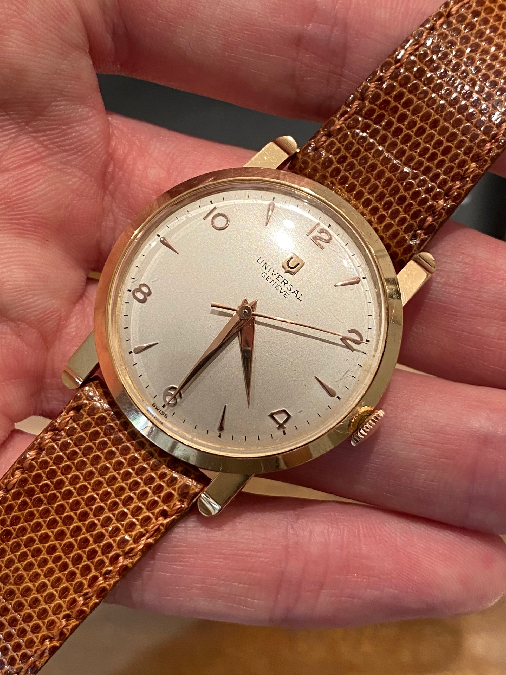 Montre universal genève or hot sale